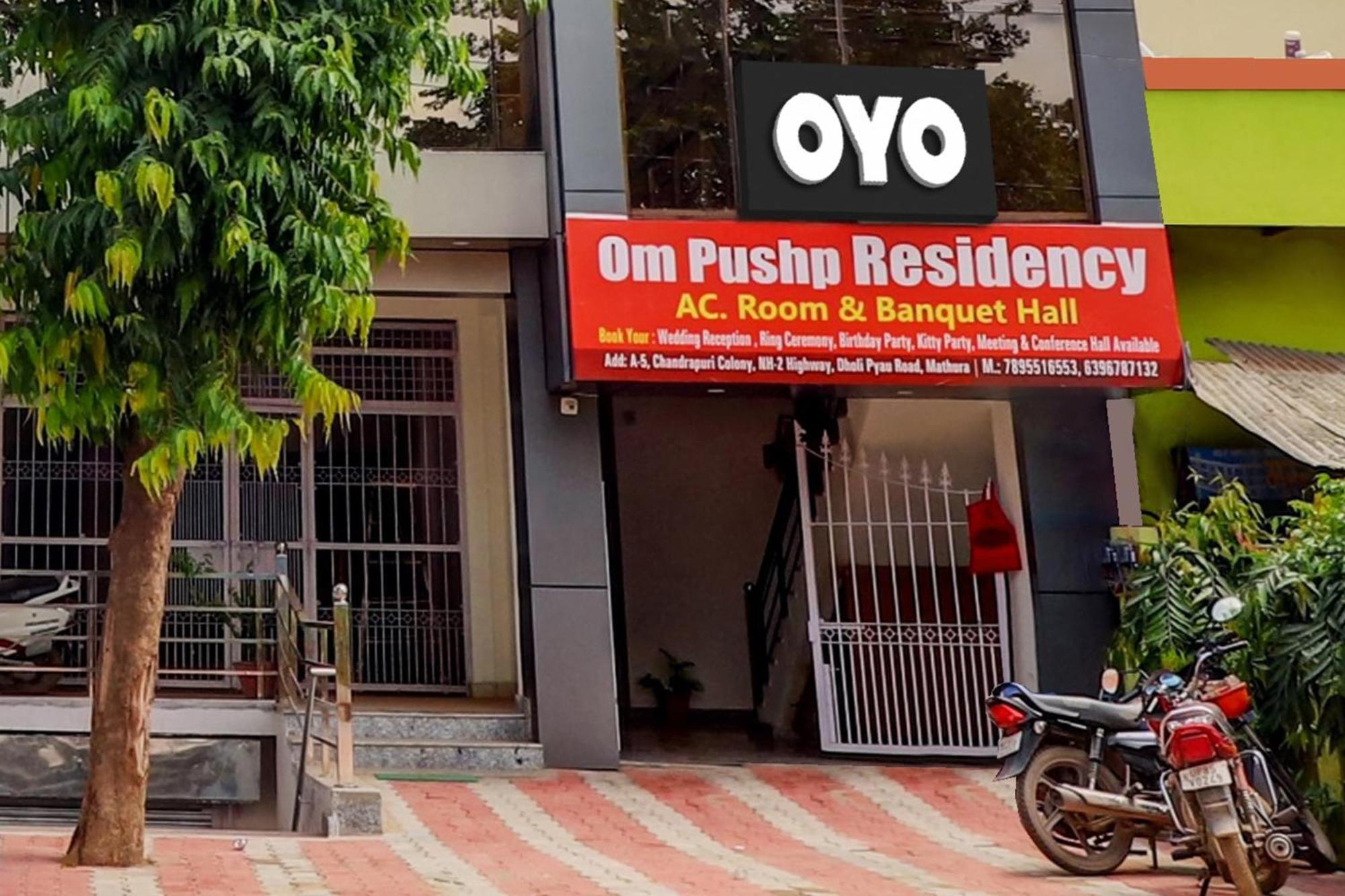 Hotel O Om Pushp Residency Matura Exterior foto