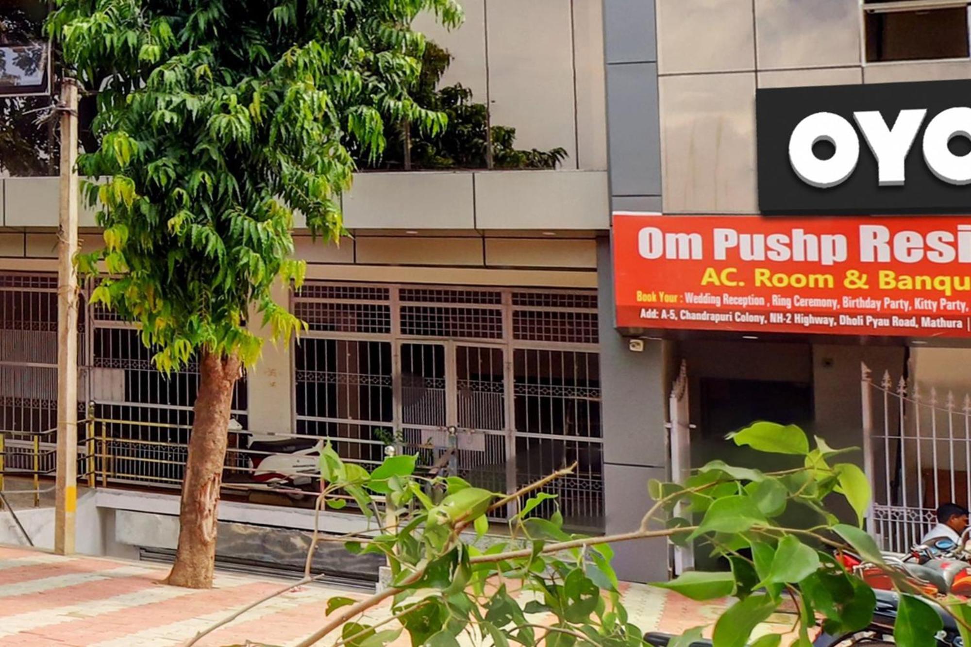 Hotel O Om Pushp Residency Matura Exterior foto